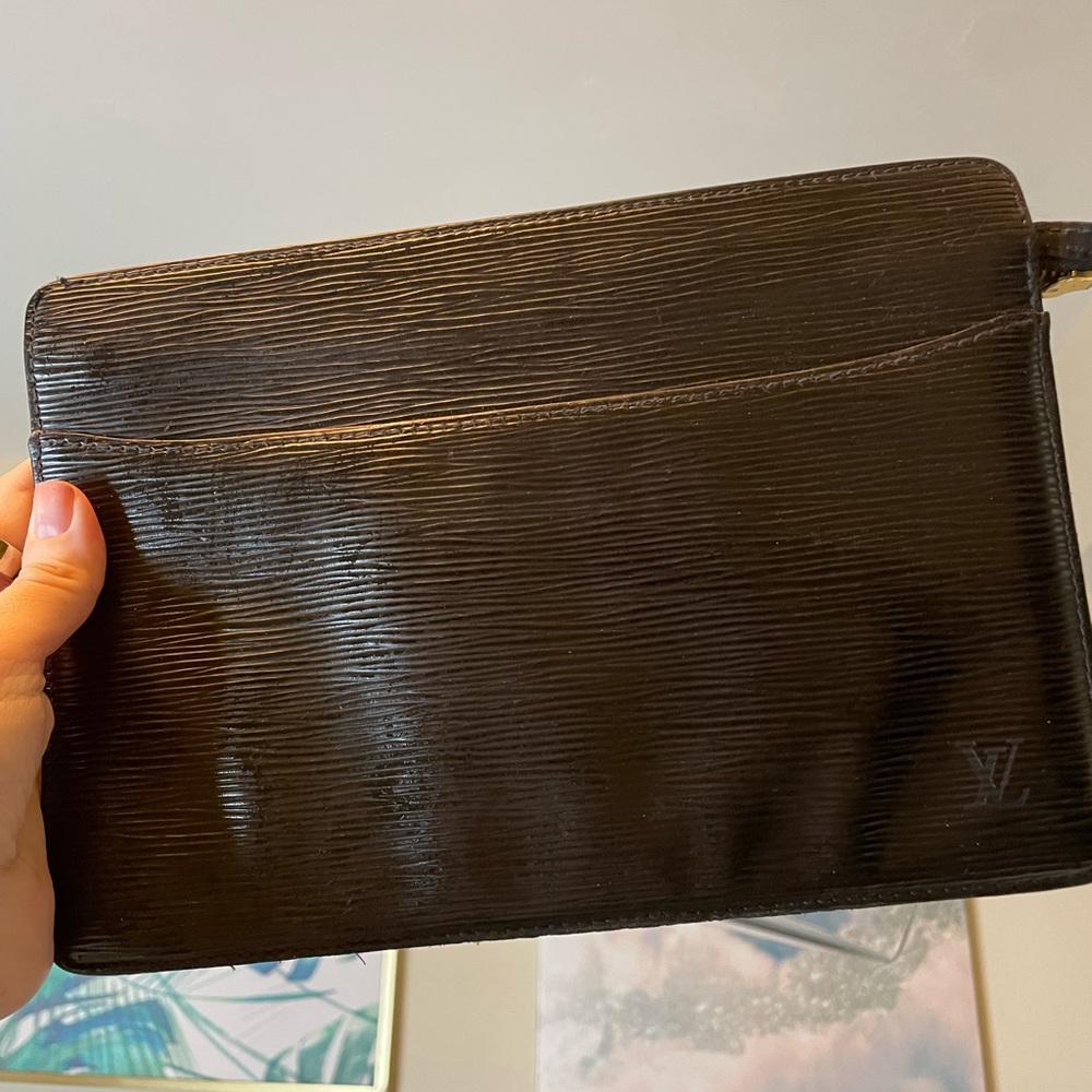 Louis Vuitton FINAL PRICE DROP!!!🎉LV Black Epi Clutch